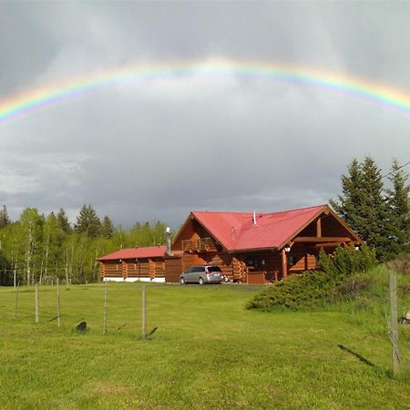Cariboo Log Guest House Lac La Hache Εξωτερικό φωτογραφία