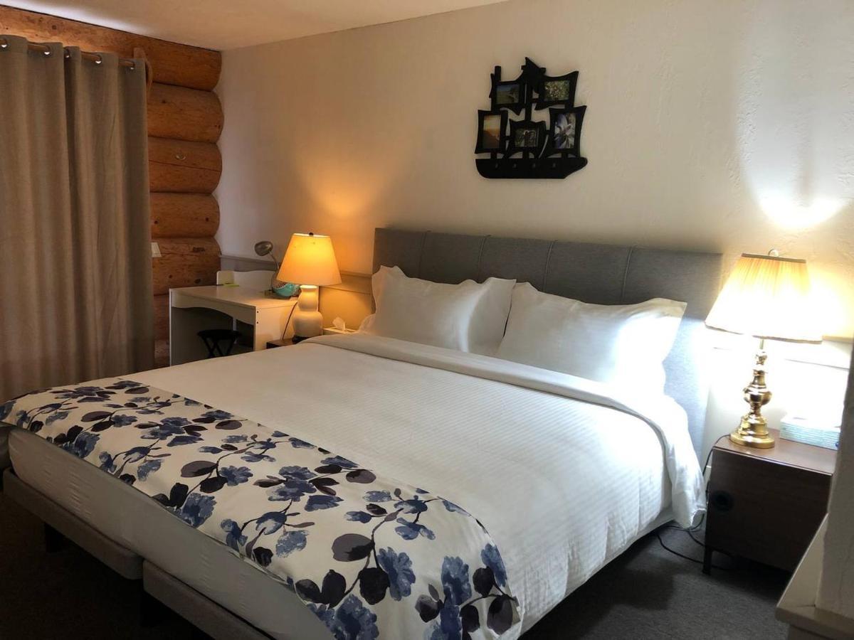 Cariboo Log Guest House Lac La Hache Εξωτερικό φωτογραφία