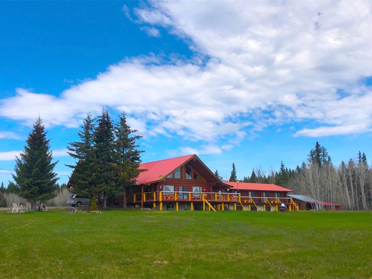 Cariboo Log Guest House Lac La Hache Εξωτερικό φωτογραφία