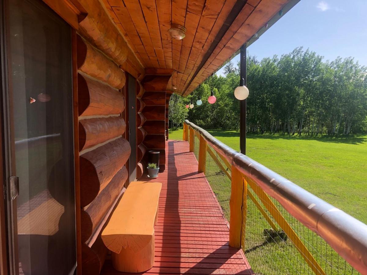 Cariboo Log Guest House Lac La Hache Εξωτερικό φωτογραφία