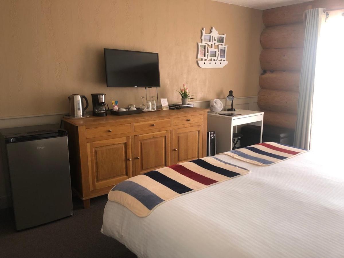 Cariboo Log Guest House Lac La Hache Εξωτερικό φωτογραφία