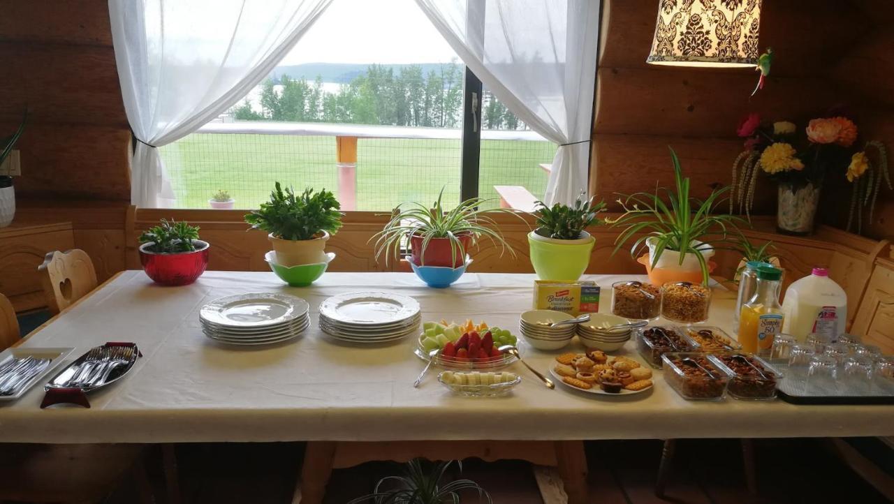 Cariboo Log Guest House Lac La Hache Εξωτερικό φωτογραφία